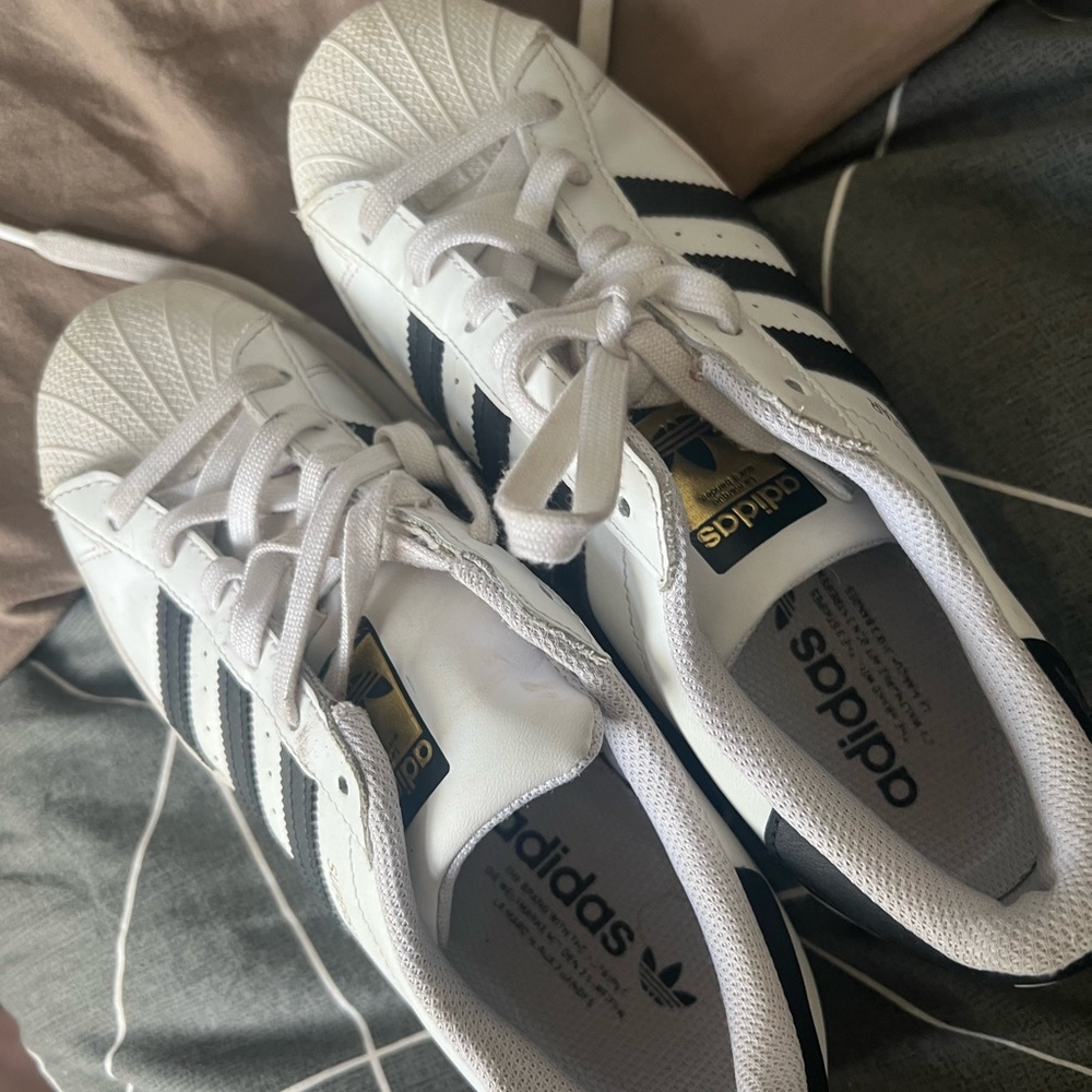 Adidas - Picture 2 of 4